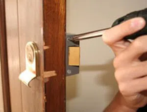 Locksmith Store Montclair, NJ 973-864-3106 - change-locks-service